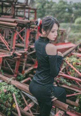 女儿的朋友5女主演员表_BD英语完整版观看